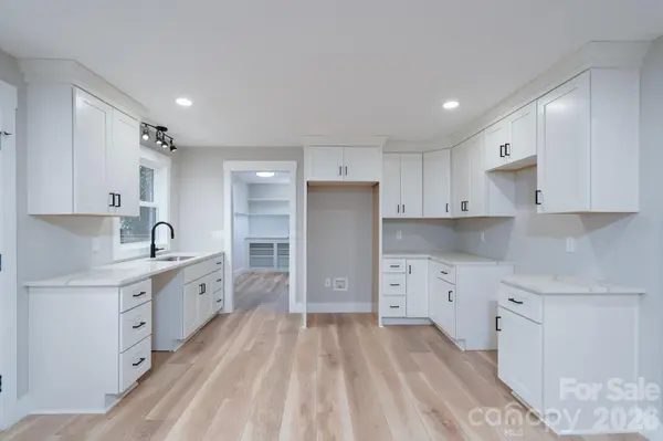 719 Forest ST NW, Concord, NC 28025