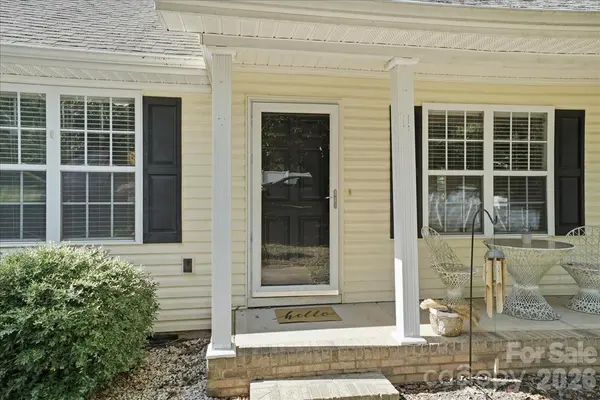 4089 Fallen Pine RD, Sherrills Ford, NC 28673