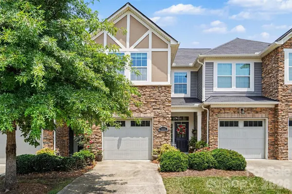 5606 Stonewells DR, Charlotte, NC 28278