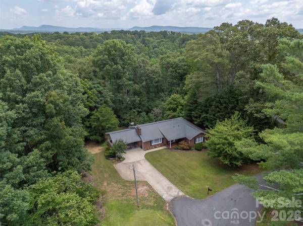 303 Elizabeth AVE, Forest City, NC 28043