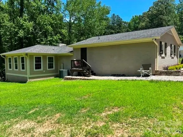 903 N 8th ST, Bessemer City, NC 28016