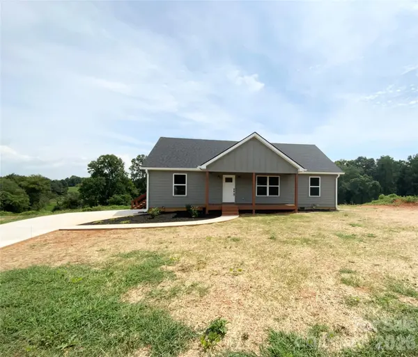 260 Forest Lake RD, Forest City, NC 28043