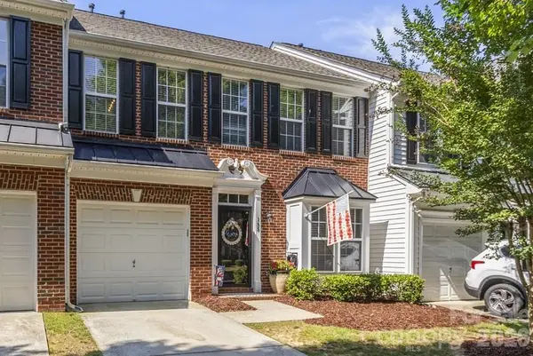155 Cypress Landing DR, Mooresville, NC 28117