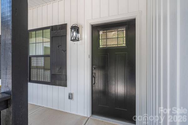 2474 Shoal RD, Crouse, NC 28033