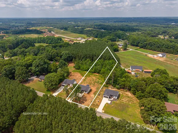 2474 Shoal RD, Crouse, NC 28033
