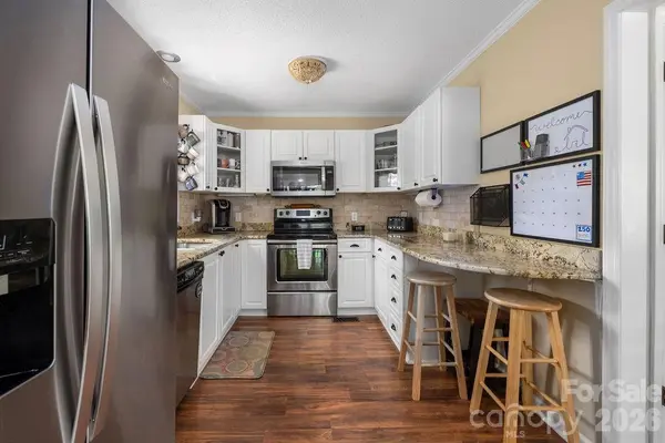 7734 Red Robin TRL, Denver, NC 28037