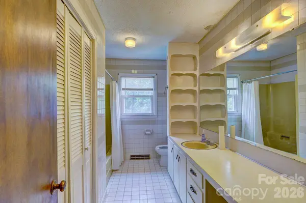 3641 Tryon Courthouse RD, Cherryville, NC 28021