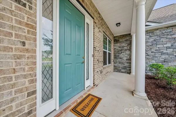 1427 Brooksland PL, Waxhaw, NC 28173