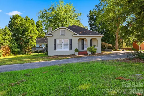 623 E Ohio AVE,  Bessemer City,  NC 28016
