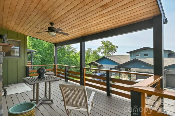 406 Kessler PL, Asheville, NC 28804