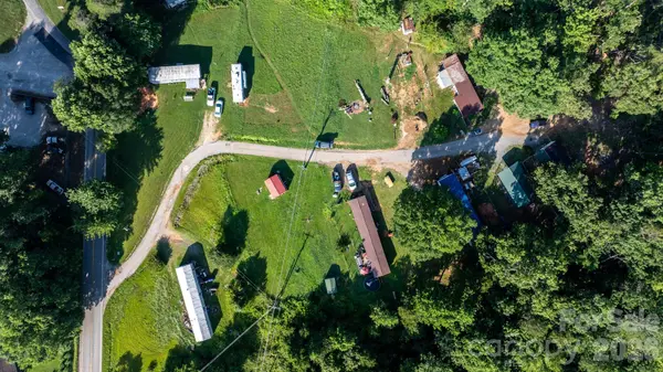 14 Calhoun DR, Marion, NC 28752