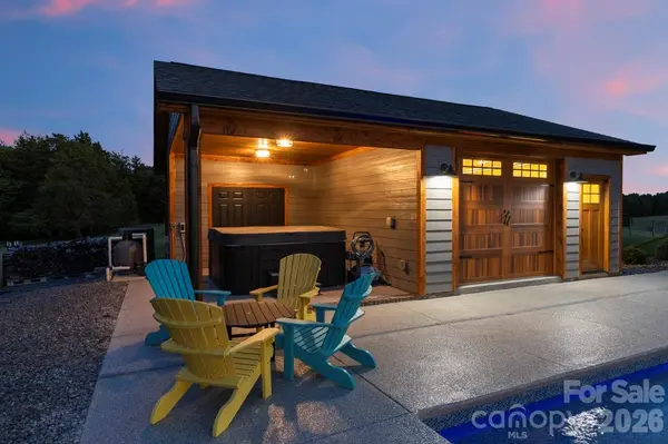 178 Key Farmstead LN, Lincolnton, NC 28092