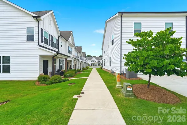 1943 Plath Top RD #30, Rock Hill, SC 29732