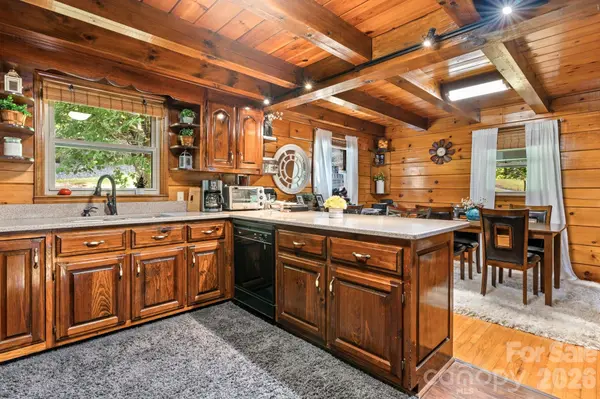 61 Honeycutt LN #2, Nebo, NC 28761