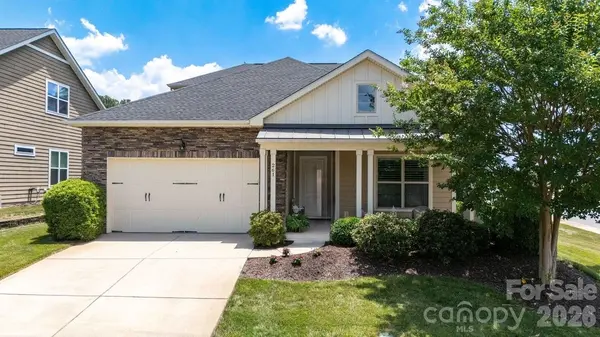 261 Stone Mountain WAY, Denver, NC 28037