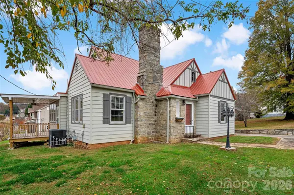 141 N Madison ST, Marion, NC 28752
