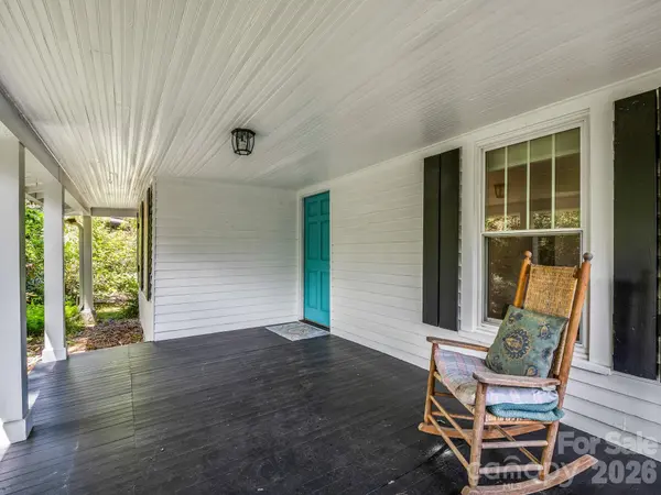 808 Montreat RD, Black Mountain, NC 28711