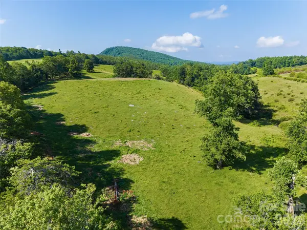 0 Summer RD #3, Hendersonville, NC 28792