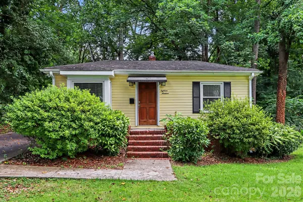 1819 Arnold DR, Charlotte, NC 28205