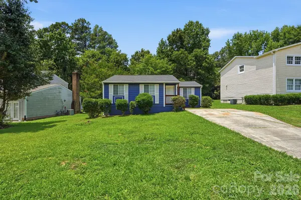 3719 Piney Grove RD, Charlotte, NC 28212