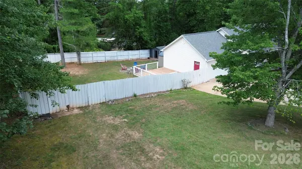 49 Laurel ST, Granite Falls, NC 28630