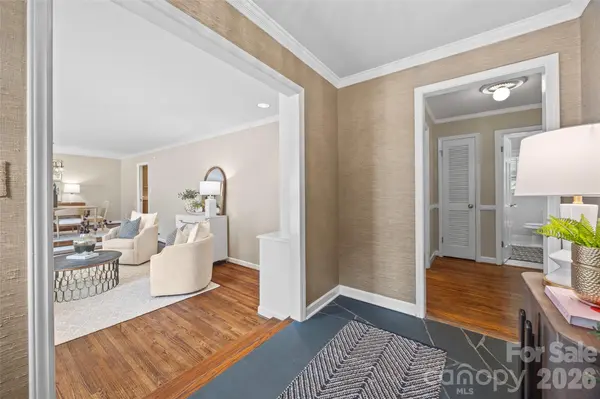 3826 Severn AVE, Charlotte, NC 28210