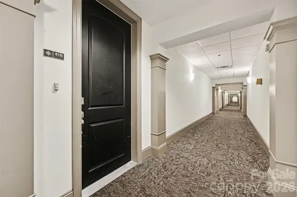 4620 Piedmont Row DR #418, Charlotte, NC 28210