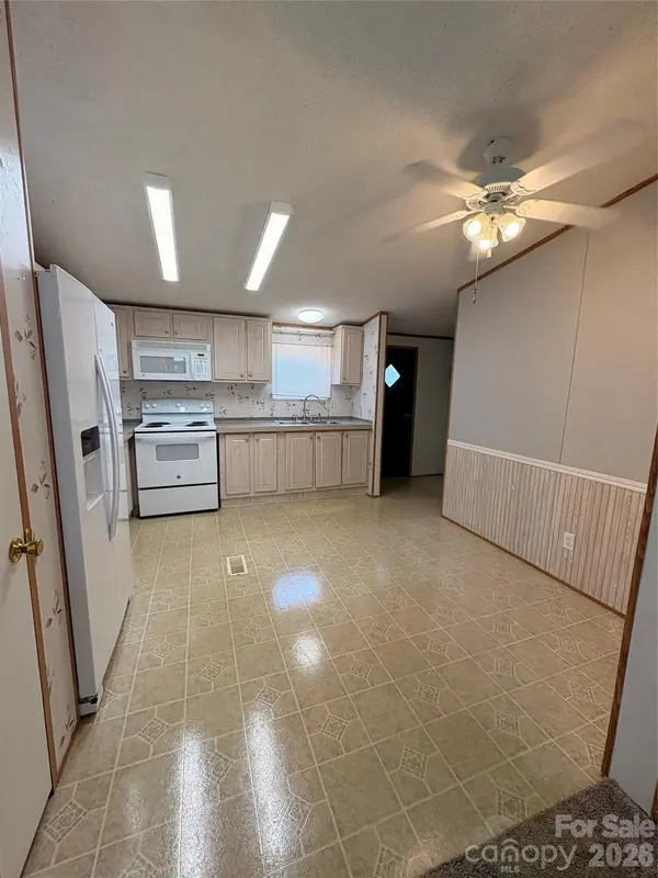 5422 Wrenn DR, Catawba, NC 28037