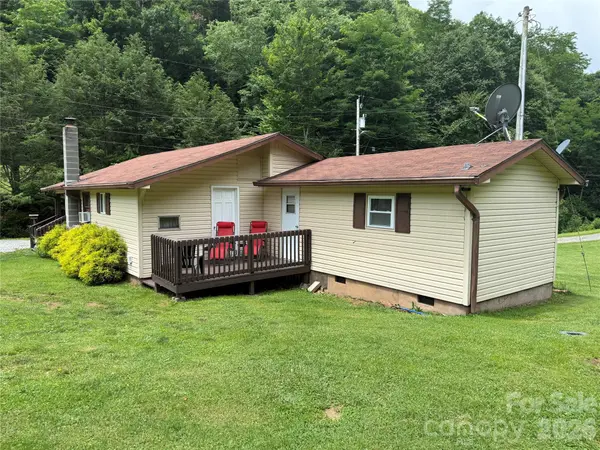 4126 & 4128 Pumpkintown RD, Sylva, NC 28779