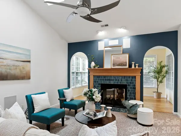412 Silo DR, Asheville, NC 28806