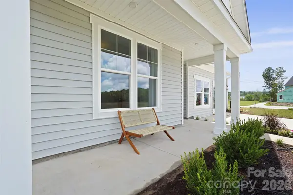 1148 Grebe RD, Sherrills Ford, NC 28673