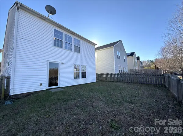 2043 Dunsmore LN, Waxhaw, NC 28173