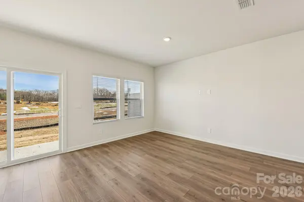 9028 Foggy Brook LOOP, Charlotte, NC 28216