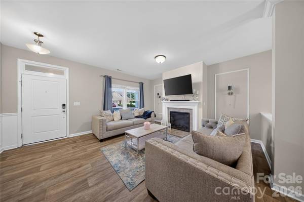 5137 Thomasville DR, Belmont, NC 28012