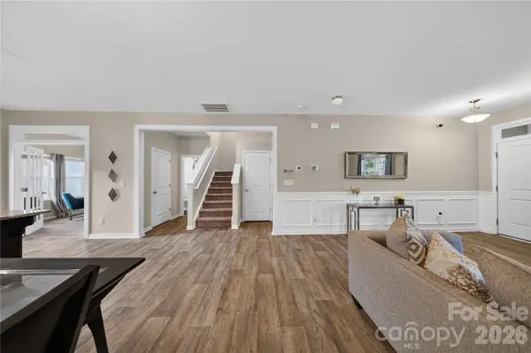 5137 Thomasville DR, Belmont, NC 28012