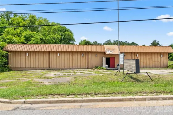 1064 Highway 1 HWY S, Cheraw, SC 29520