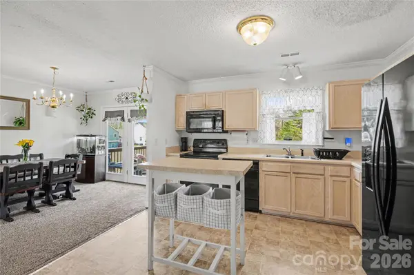 3904 Riverdale RD, Greensboro, NC 27406