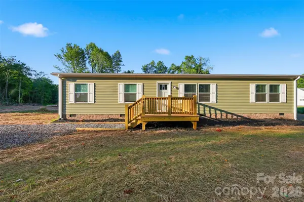 4433 Old US 421 HWY W, Yadkinville, NC 27055