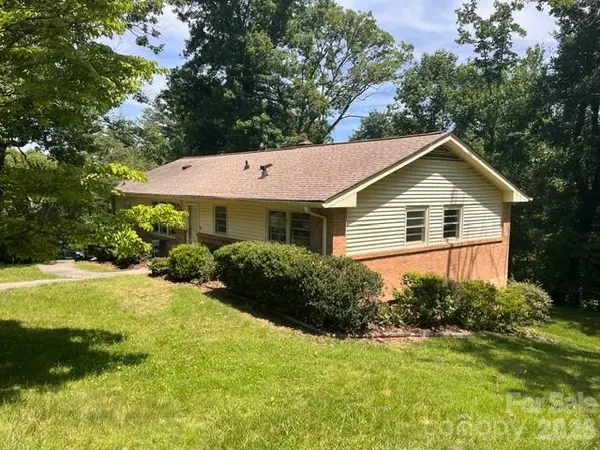 14 Valle Vista DR, Asheville, NC 28804