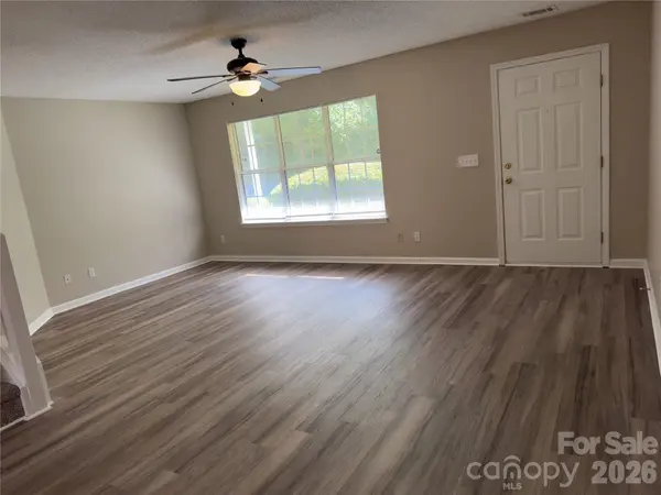 3103 Summercroft LN, Charlotte, NC 28269