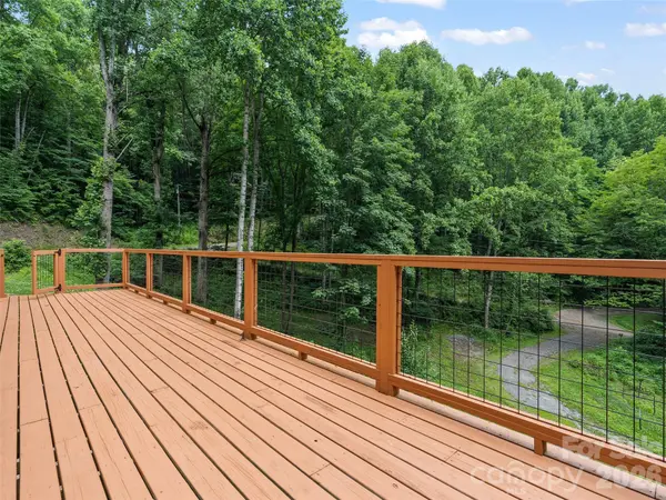 193 Tipstill CV, Waynesville, NC 28786