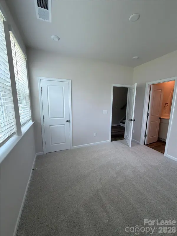 4623 Swan Meadow LN, Charlotte, NC 28226