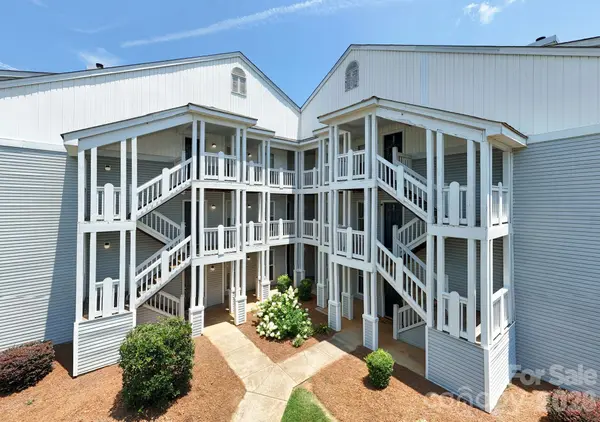 11 Hamiltons Bay CT #839, Clover, SC 29710