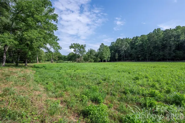 01 Union Cross Church RD, Yadkinville, NC 27055