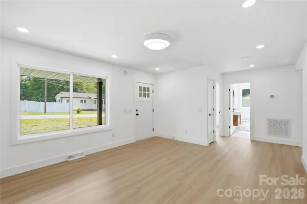 408 Rhyne ST, Stanley, NC 28164