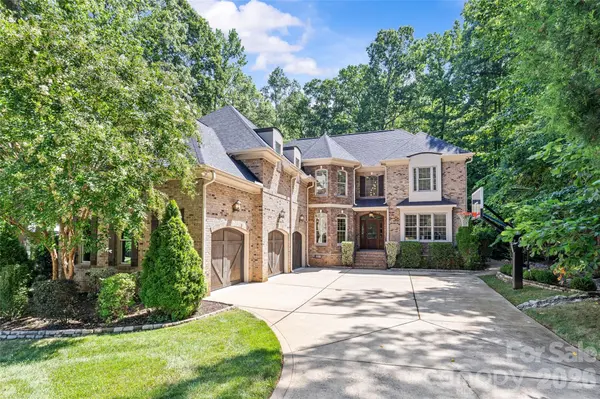 3030 Ashford Glen DR, Matthews, NC 28104