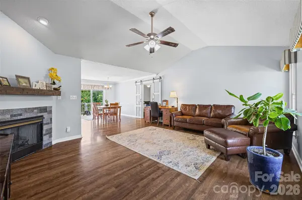 5240 Spring GLN, York, SC 29745
