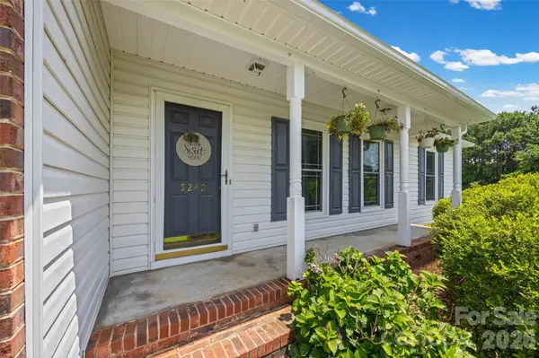 5240 Spring GLN, York, SC 29745