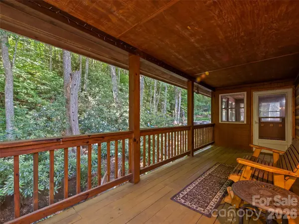 171 Cripple Creek DR, Waynesville, NC 28785