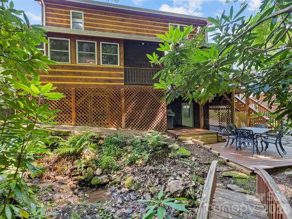 171 Cripple Creek DR, Waynesville, NC 28785